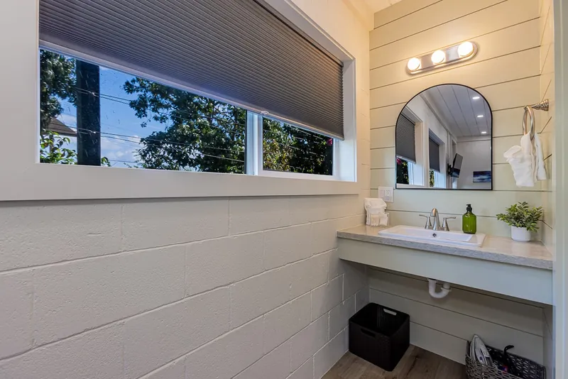 Cozy Studio Near OGG, Wailuku Maui vacation rental — photo 10