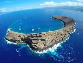 Maui Snorkeling – Molokini Crater - photo 1