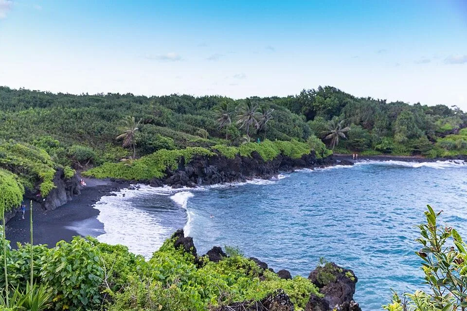Keʻanae Peninsula + Aunty Sandy’s Banana Bread