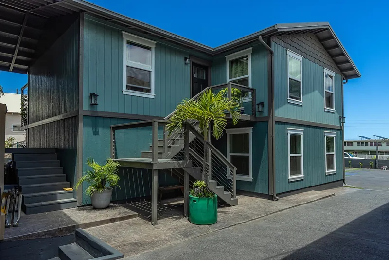 Adorable Stand Alone Duplex in a Cute Local Town — Modern 3BR Home, Wailuku